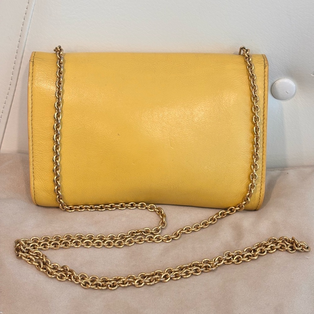 Salvatore Ferragamo Gancini Yellow Leather Flap Chain Shoulder / Crossbody Bag - Picture 7 of 15